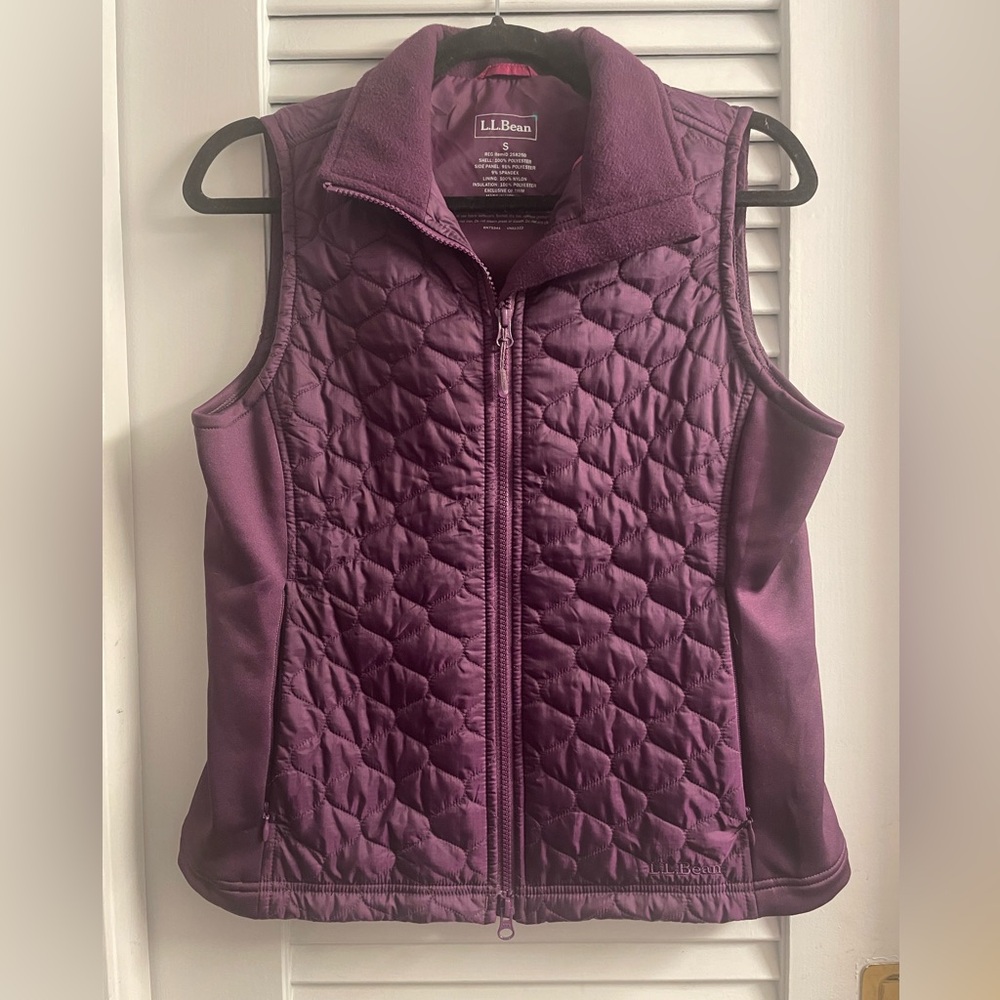 L.L. Bean Quilted Poof Vest In Purple. Size Small, Tailored for Flattering Fit